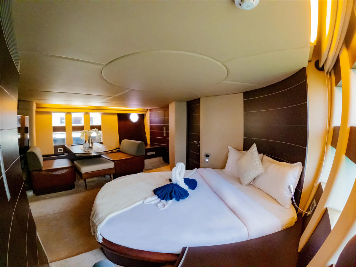 Yacht Sura 68ft