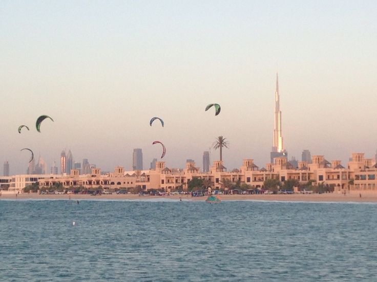 Kitesurfing in Dubai: A Thrilling Adventure with Naish Kites