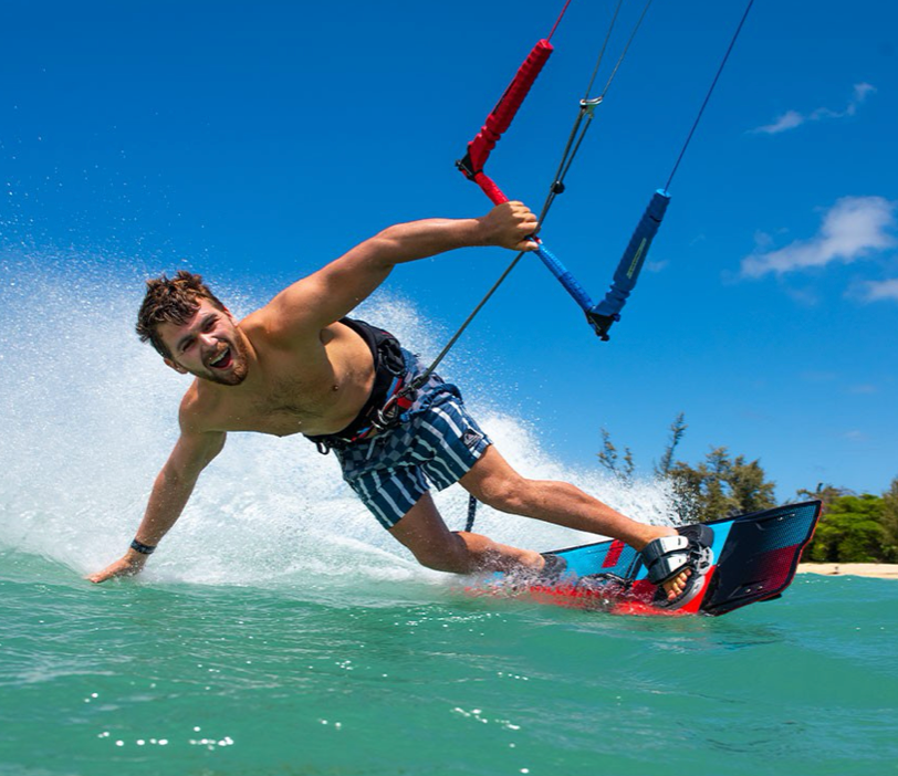 Kitesurfing dubai