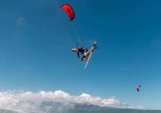 Kitesurf Lessons & Rental Dubai
