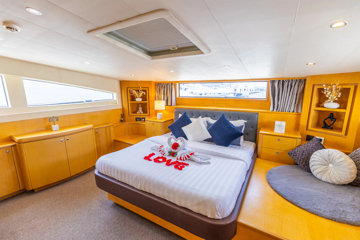 Yacht Kona 110ft