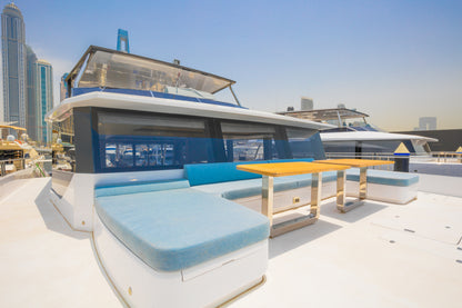 Yacht Aquila 60ft