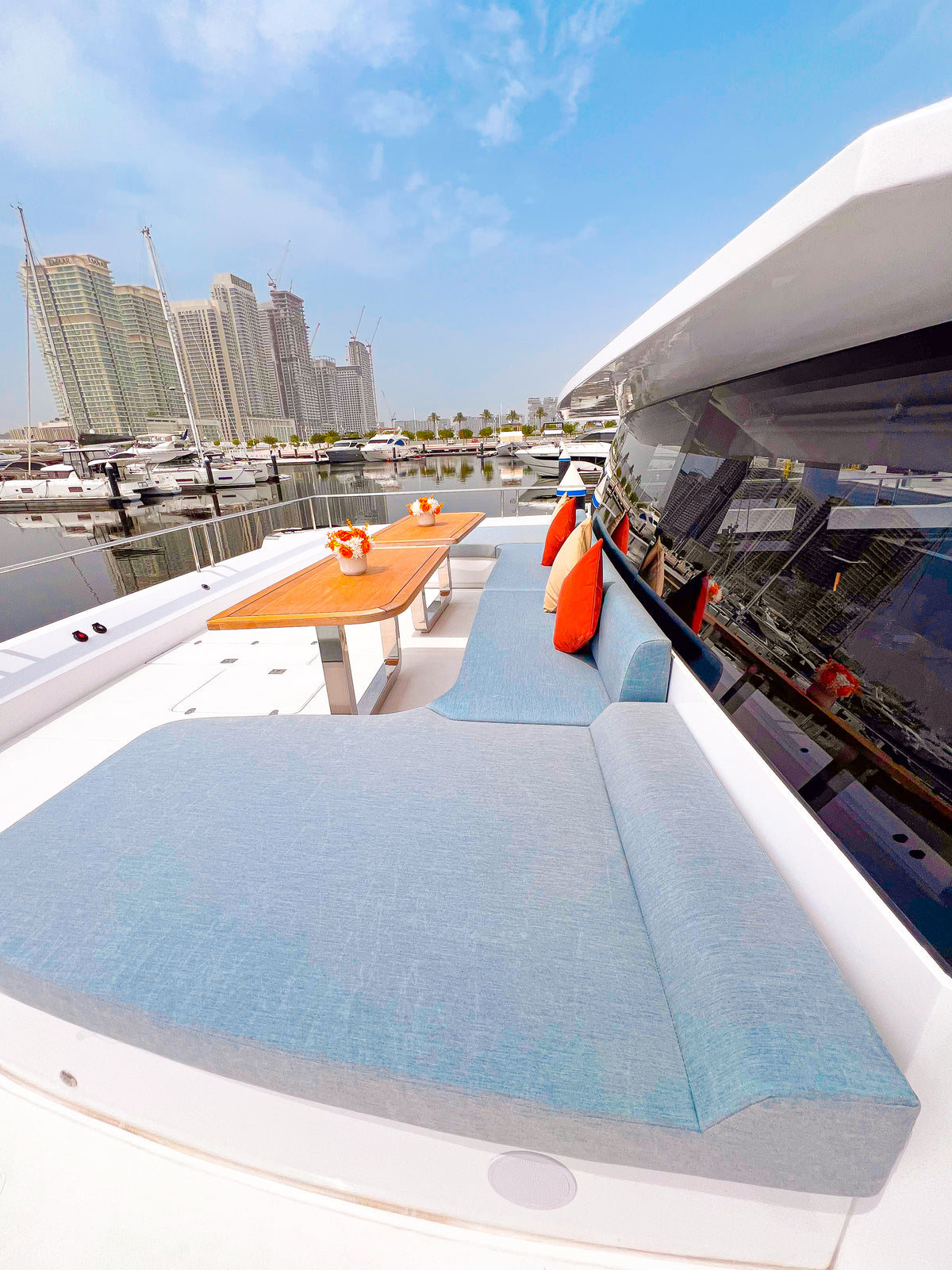 Yacht Volare 60ft