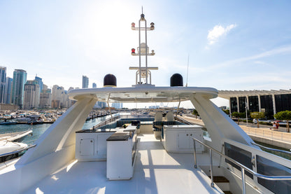 Yacht Caliente 96ft