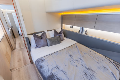 Yacht Volare 60ft