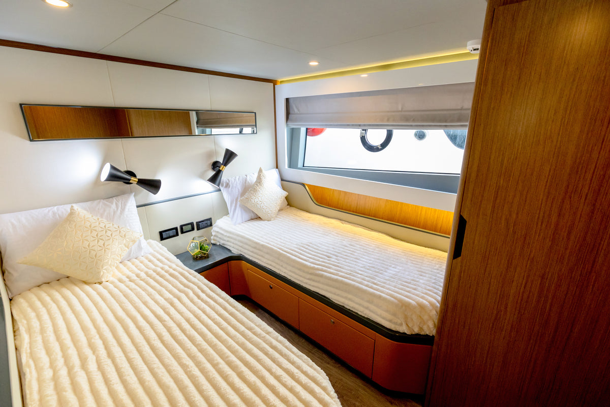 Yacht Amie & Axie 63ft