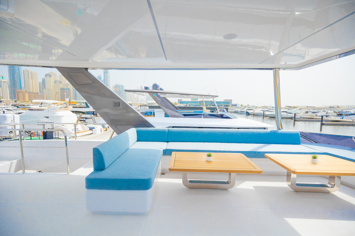 Yacht Aquila 60ft