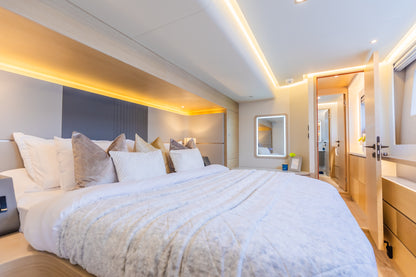 Yacht Volare 60ft