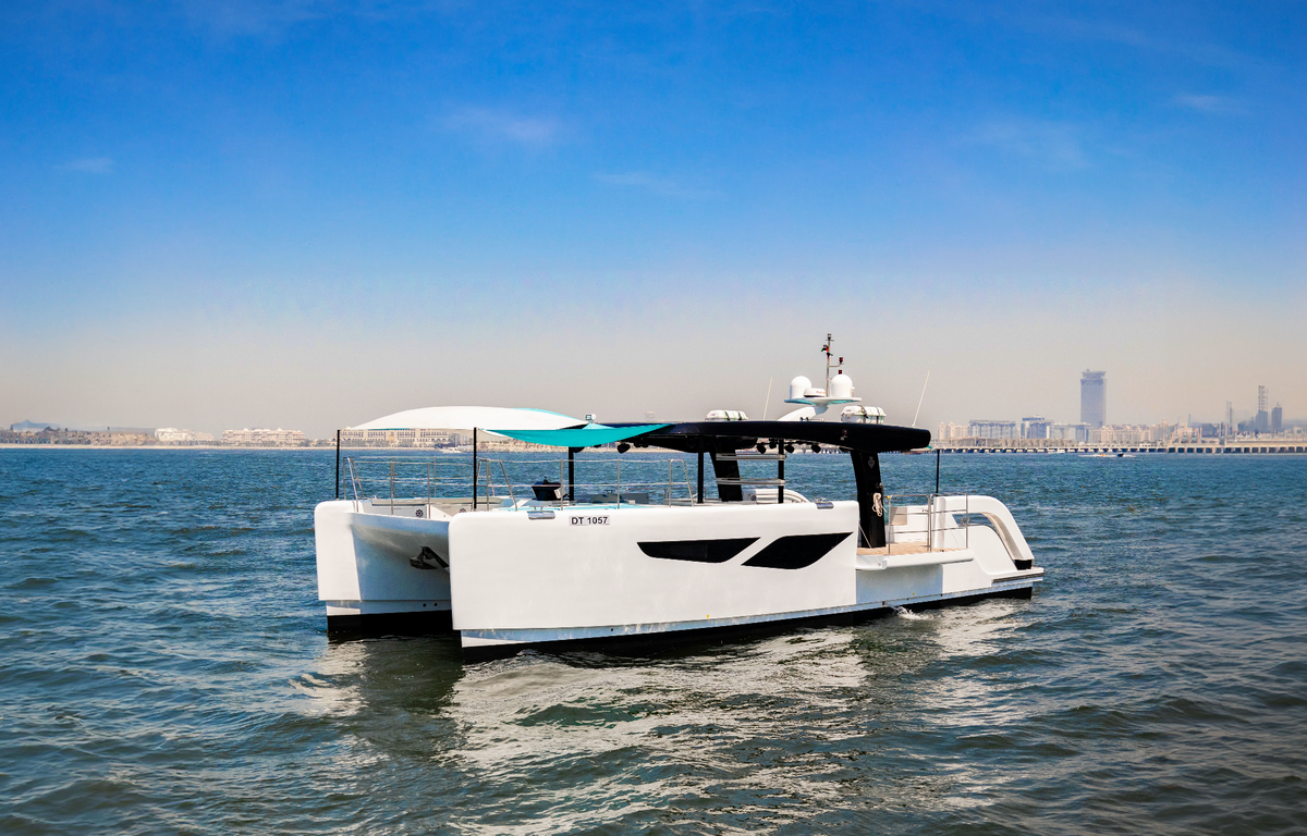 Yacht Ozone 55ft