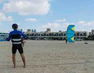 Private kitesurf lessons Dubai