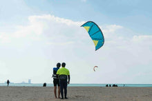 Load image into Gallery viewer, Private kitesurf lessons Dubai