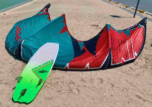 Kitesurf Lesson Surf Strapless Private 1 to 1
