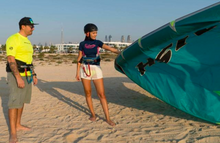 Load image into Gallery viewer, Kitesurf Lesson Surf Strapless Private 1 to 1
